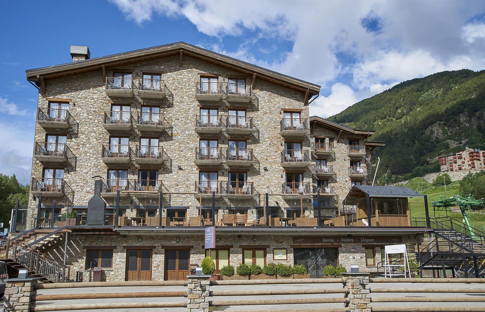 Serras Andorra Luxury Boutique Resort & Spa in Andorra la Vella, AD