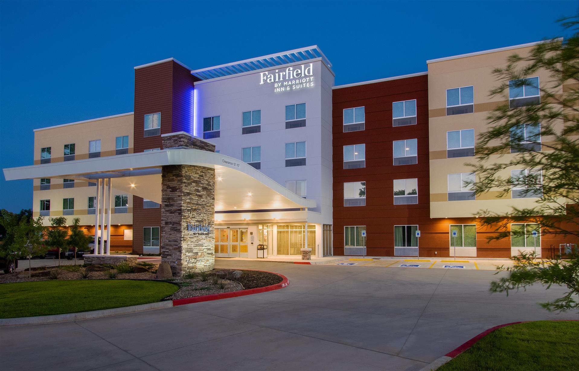 Fairfield Inn & Suites Dallas Love Field in Dallas, TX