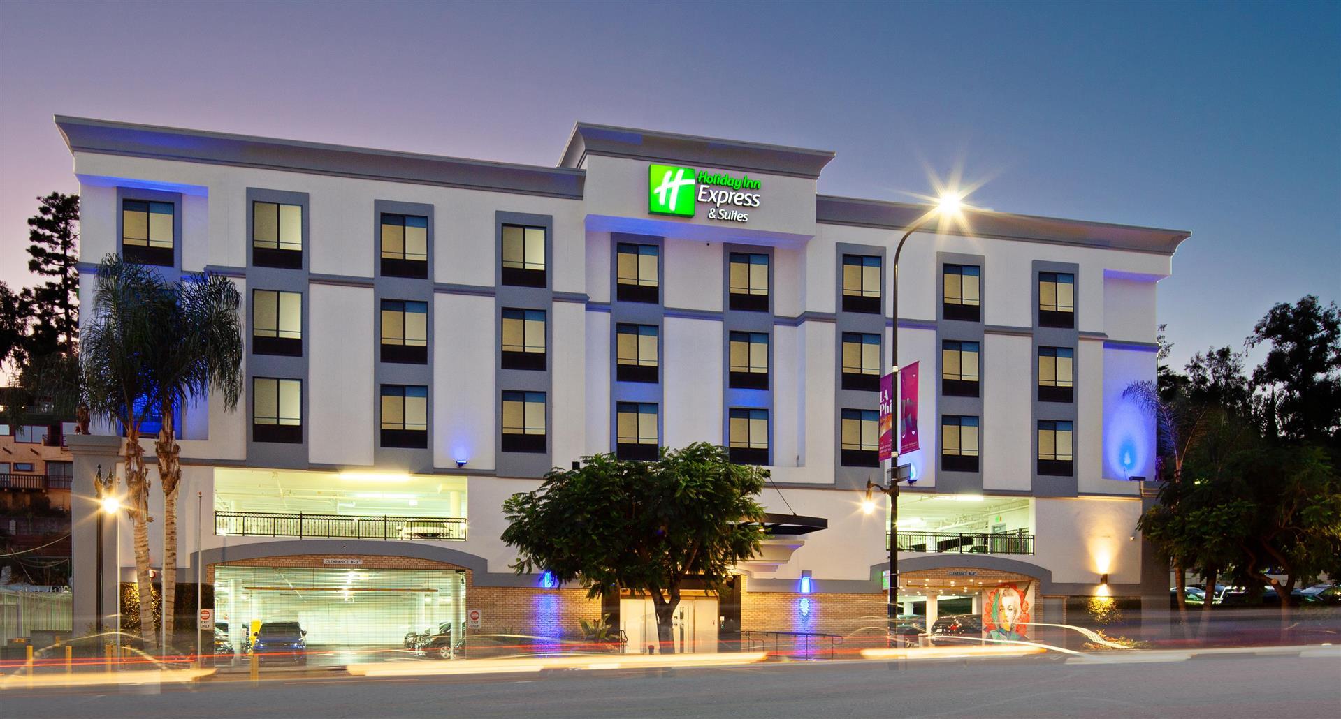 Holiday Inn Express Hotel & Suites Hollywood Walk Of Fame in Hollywood, CA