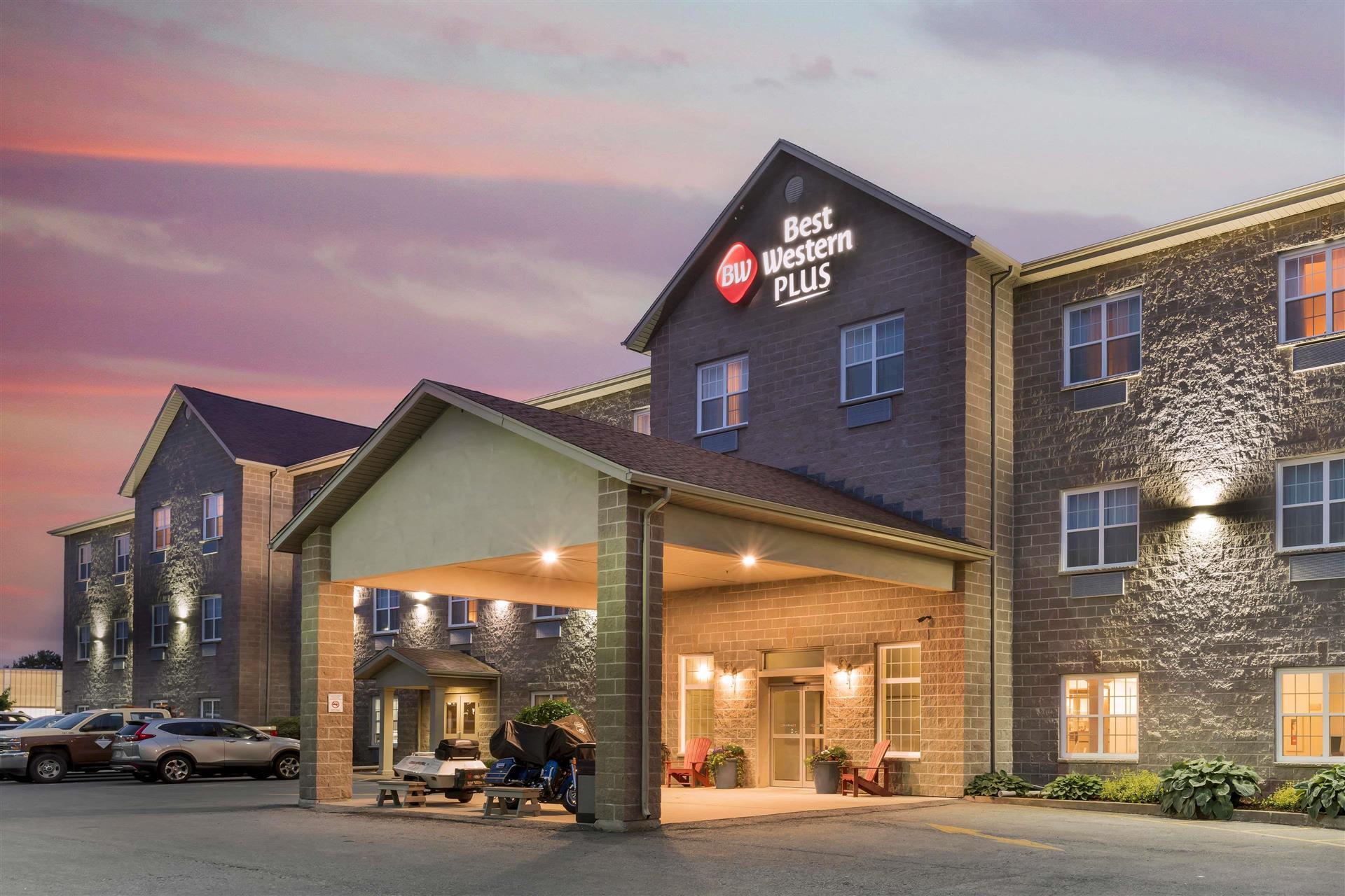 Best Western Plus Liverpool Hotel & Conference Centre in Liverpool, NS