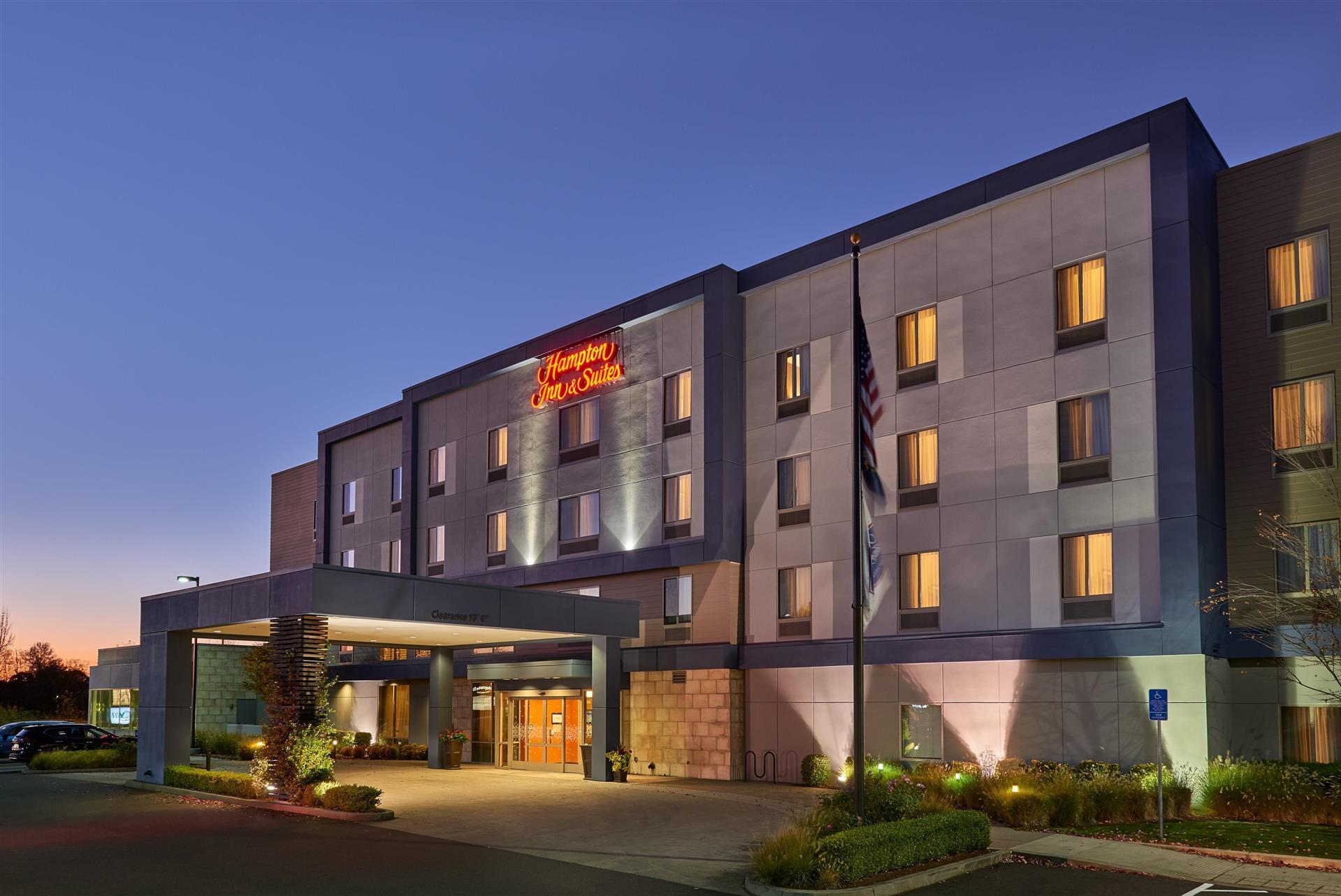 Hampton Inn & Suites Salem in Salem, OR