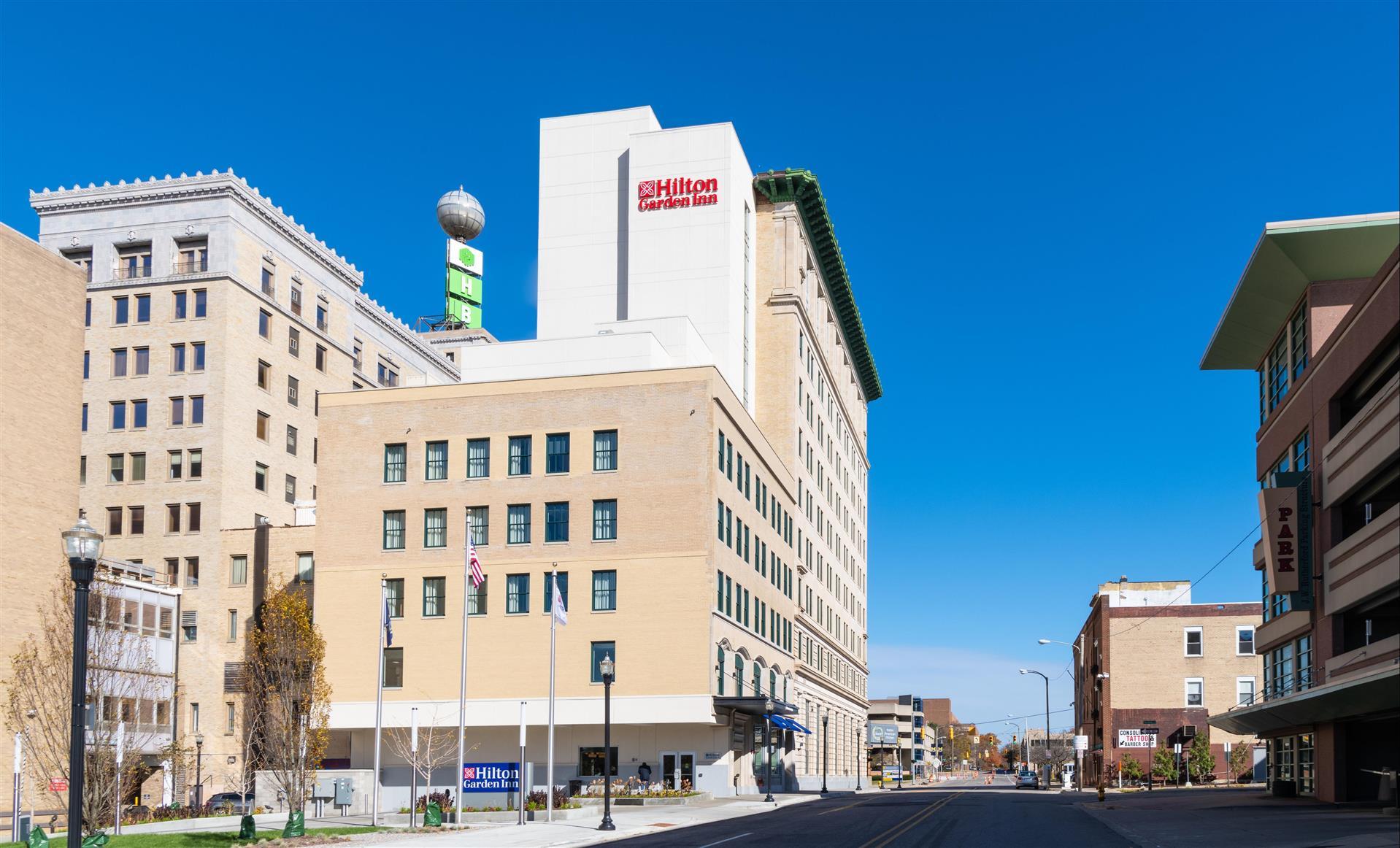 Hilton Garden Inn Flint Downtown in Flint, MI