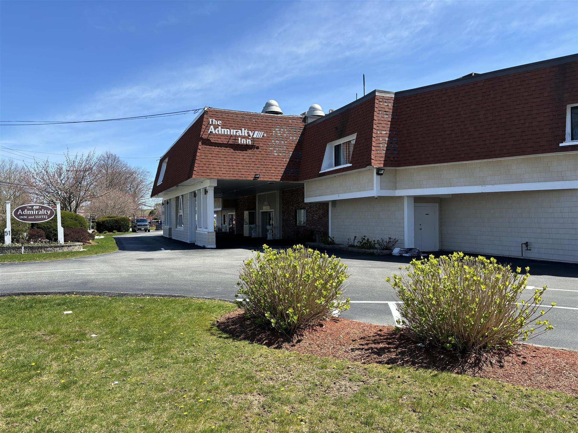 Admiralty Inn & Suites - a Red Collection Hotel in East Falmouth, MA