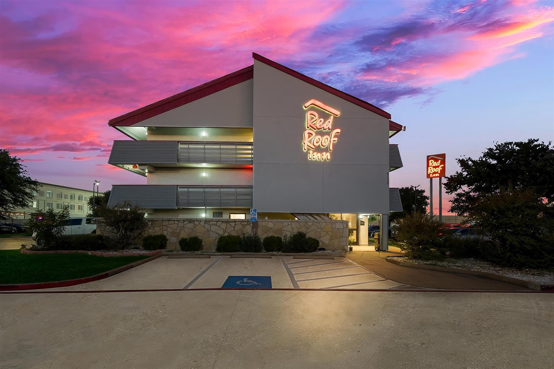 Red Roof Inn Dallas - DFW Airport North in Irving, TX