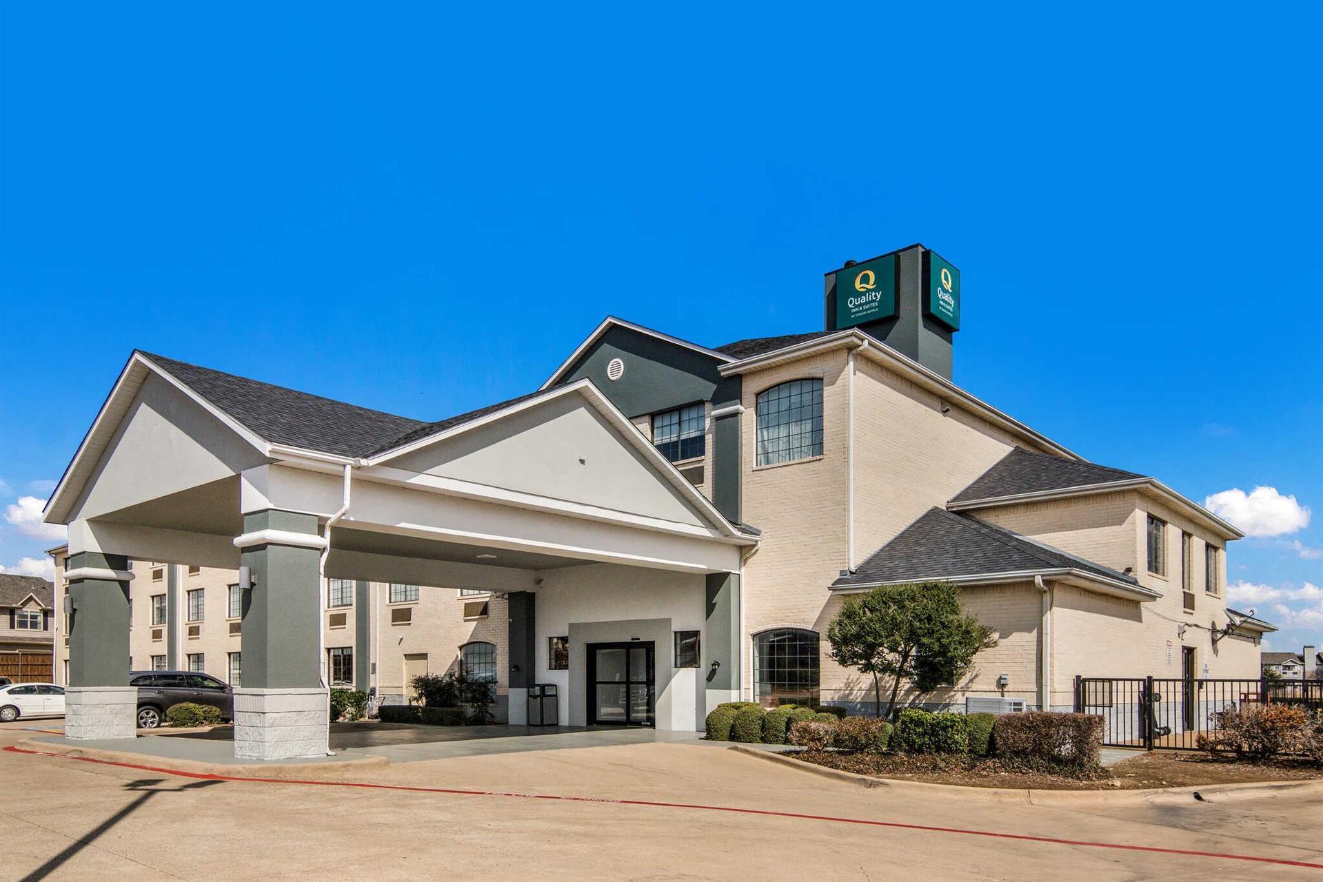 Quality Inn & Suites - Fort Worth in Fort Worth, TX