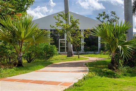 Aurora Anguilla Resort & Golf Club in Rendezvous Bay, AI