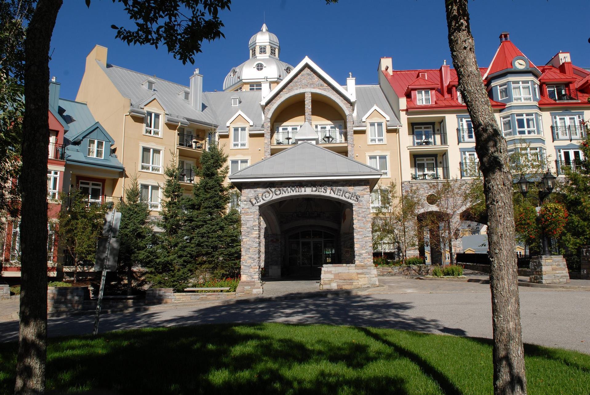 Le Sommet Des Neiges - Les Suites Tremblant in Mont-Tremblant, CA