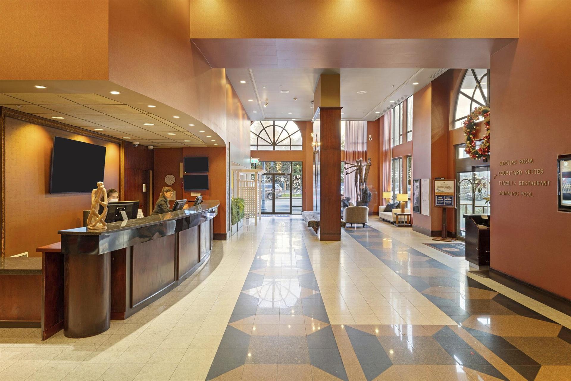 Executive Hotel  Vancouver Airport in Richmond, BC