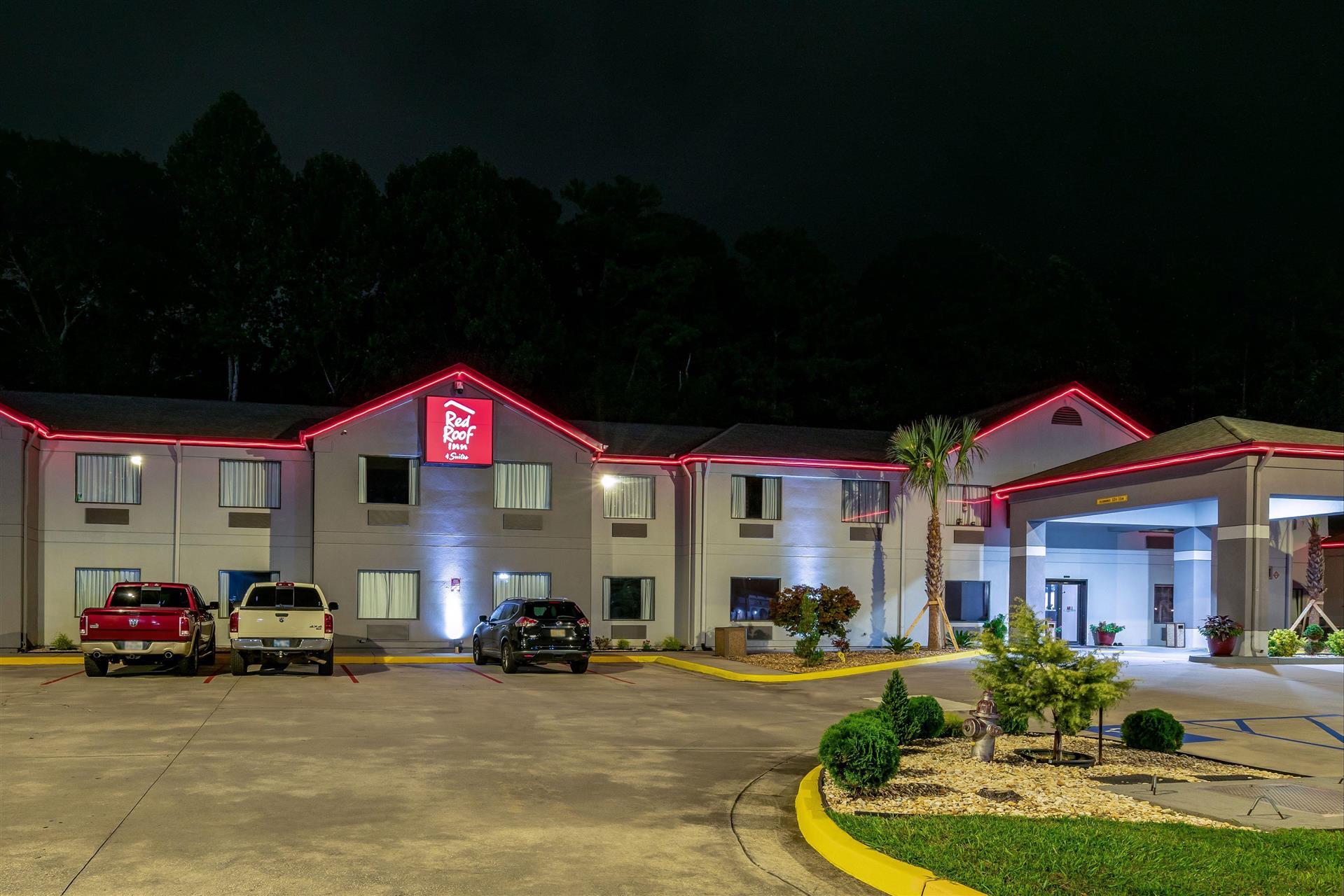 Red Roof Inn & Suites Carrollton, GA - West Georgia in Carrollton, GA