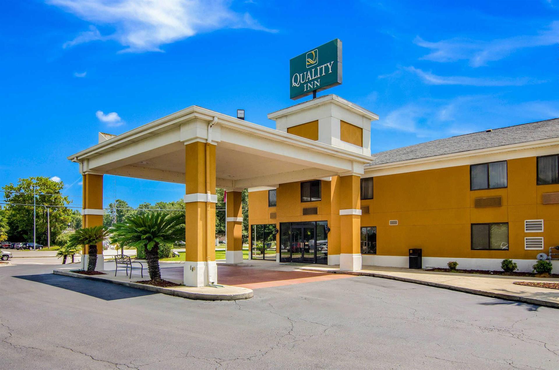 Quality Inn near University of Mobile in Saraland, AL