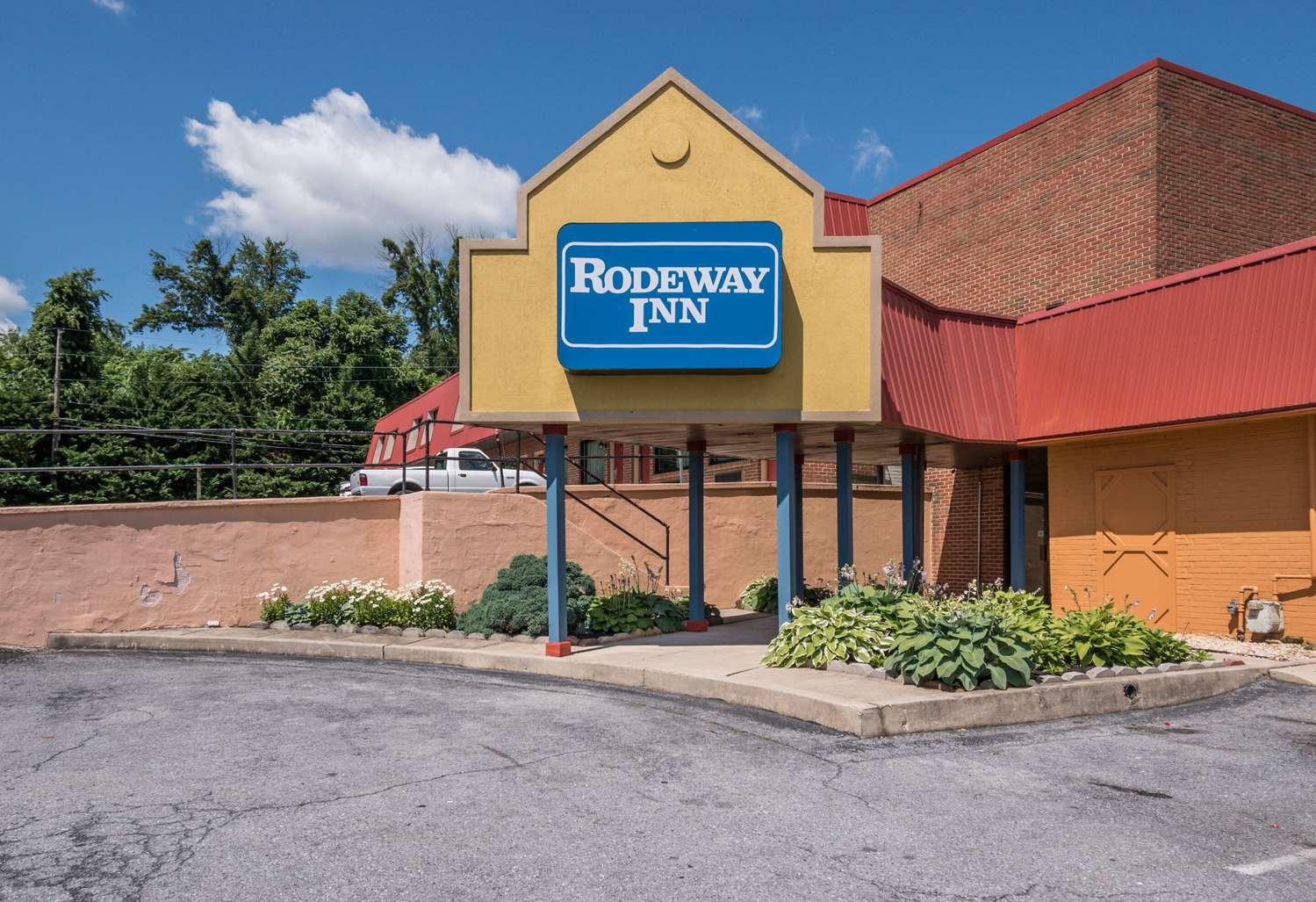 Rodeway Inn Wormleysburg - Harrisburg in Wormleysburg, PA