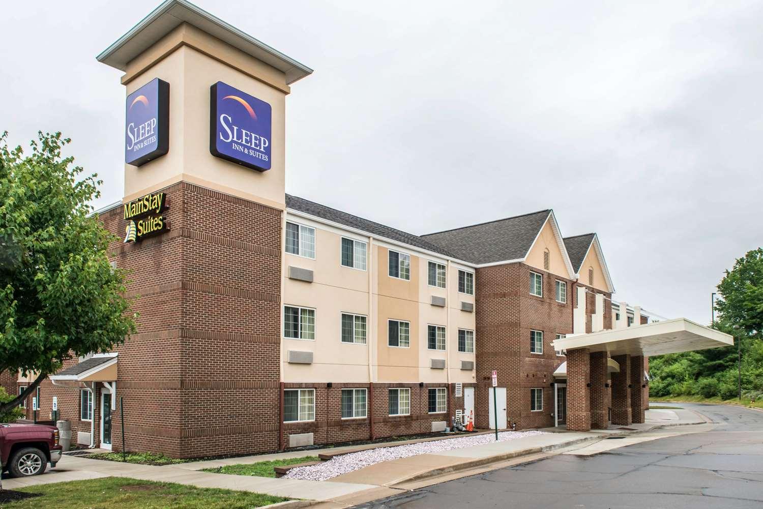 Sleep Inn and Suites Pittsburgh in Pittsburgh, PA