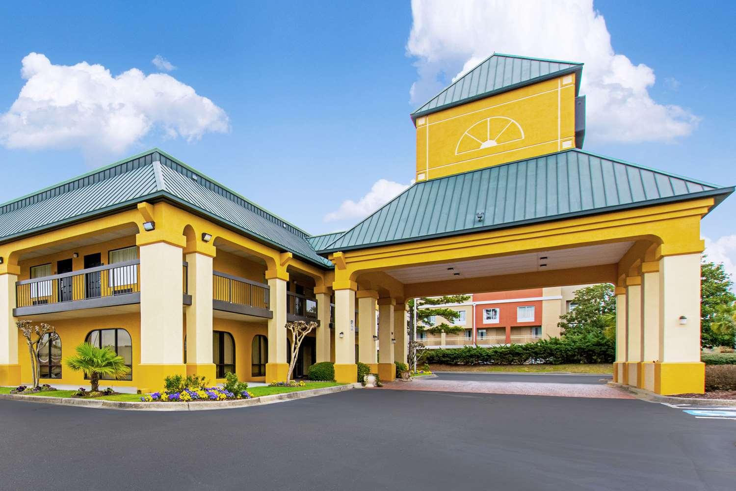 Quality Inn and Suites Civic Center in Florence, SC