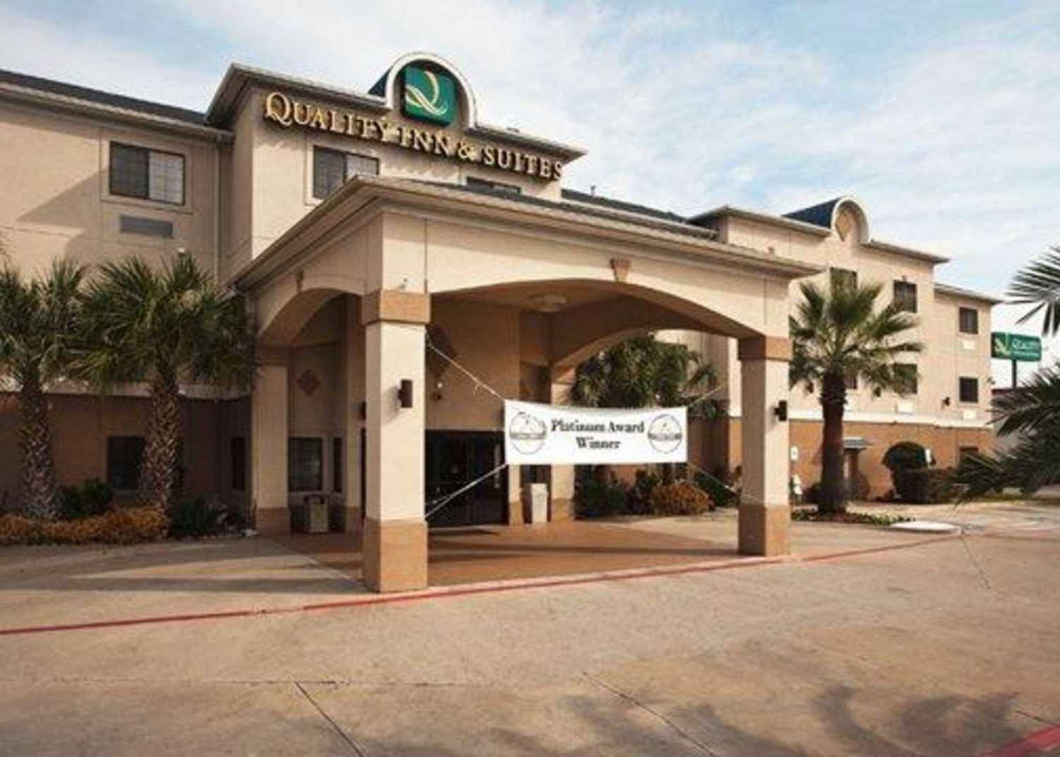 Quality Inn and Suites Near University in Waco, TX