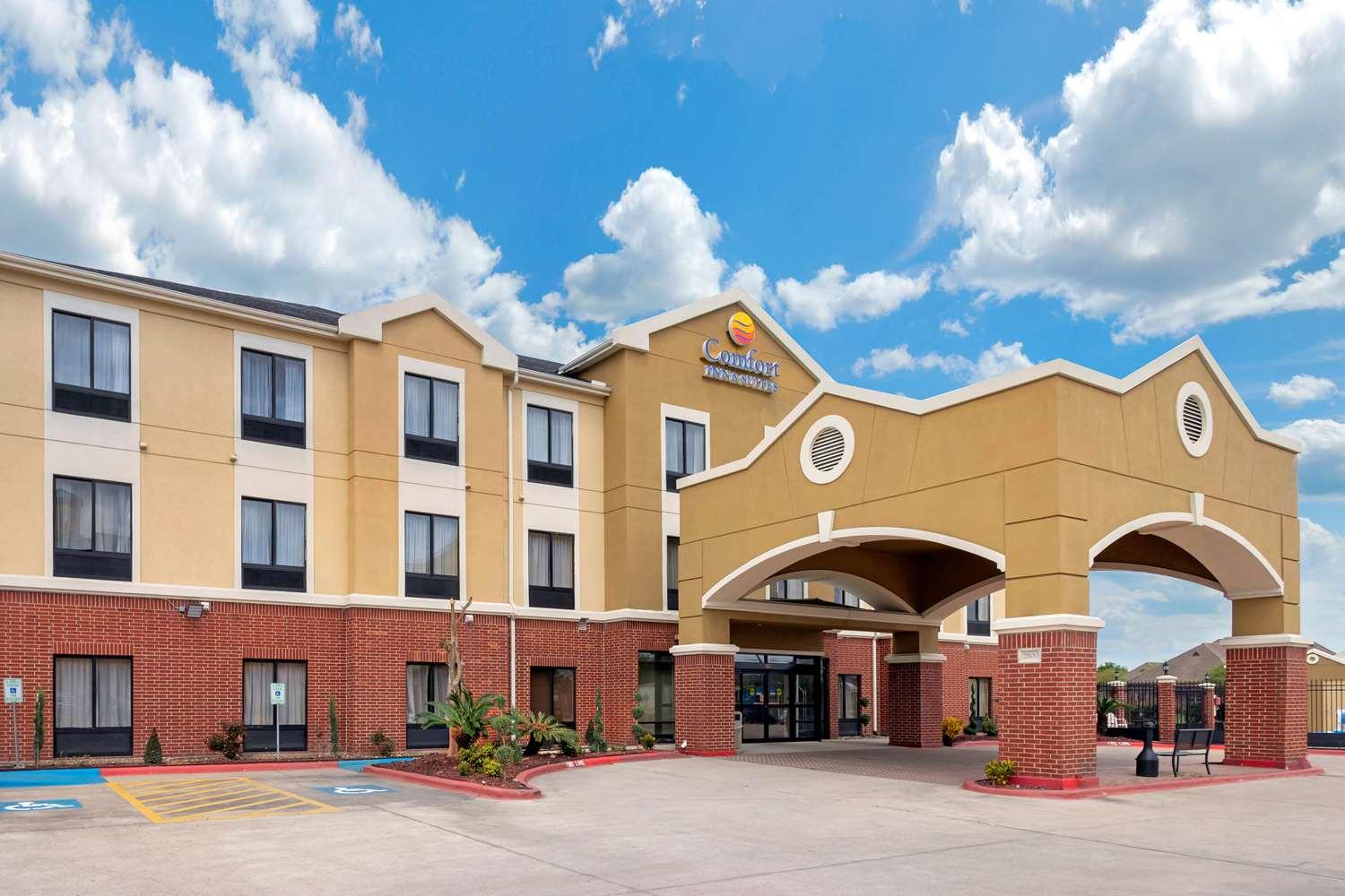 Comfort Inn and Suites in Port Arthur, TX