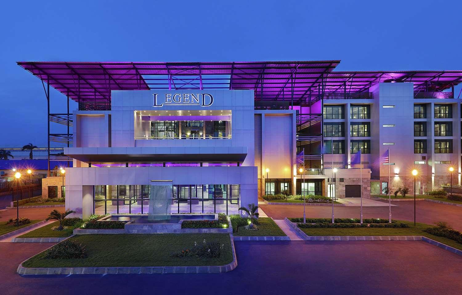 Legend Hotel Lagos Airport, Curio Collection by Hilton in Lagos, NG