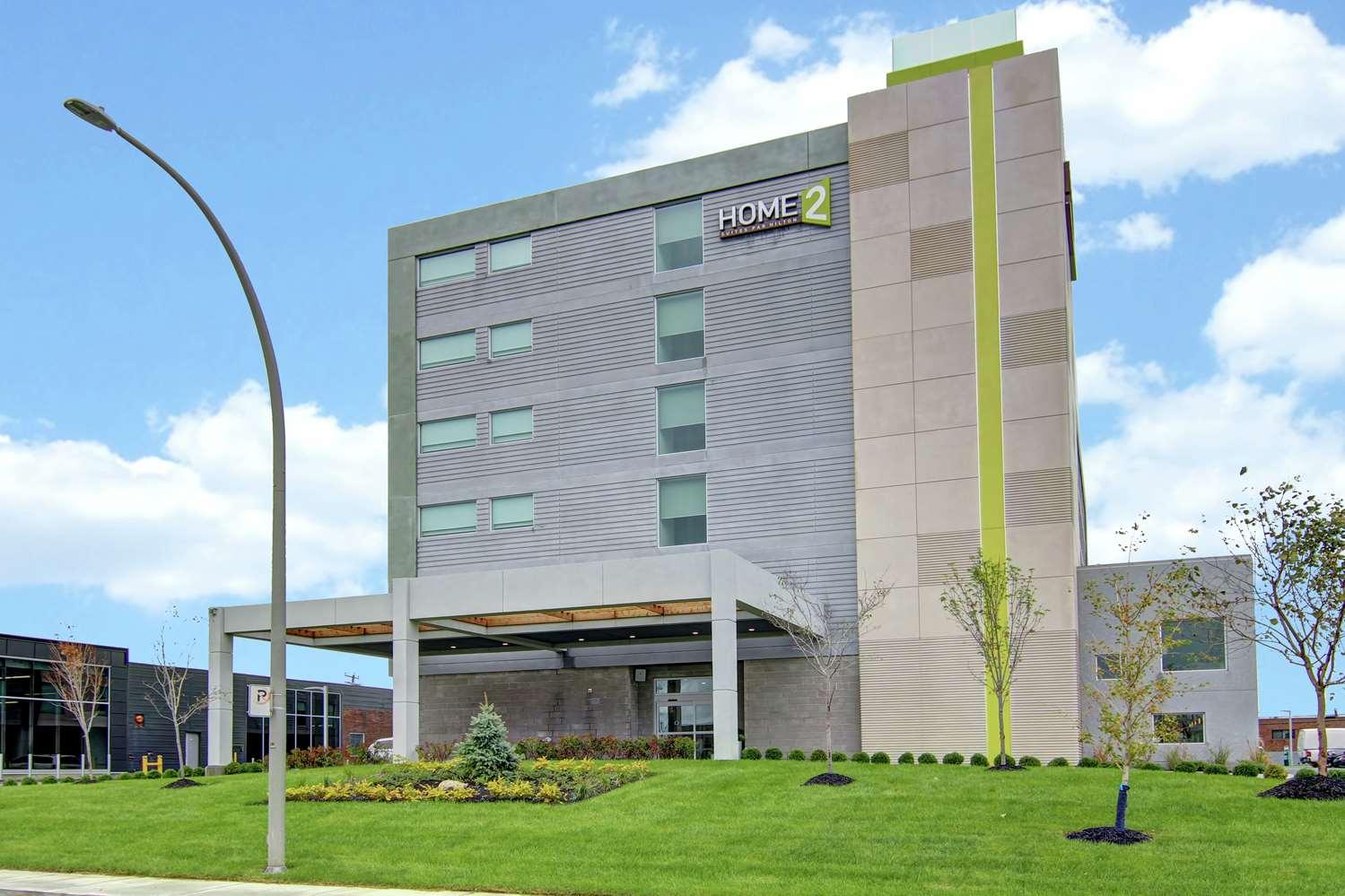 Home2 Suites by Hilton Montreal Dorval in Dorval, QC