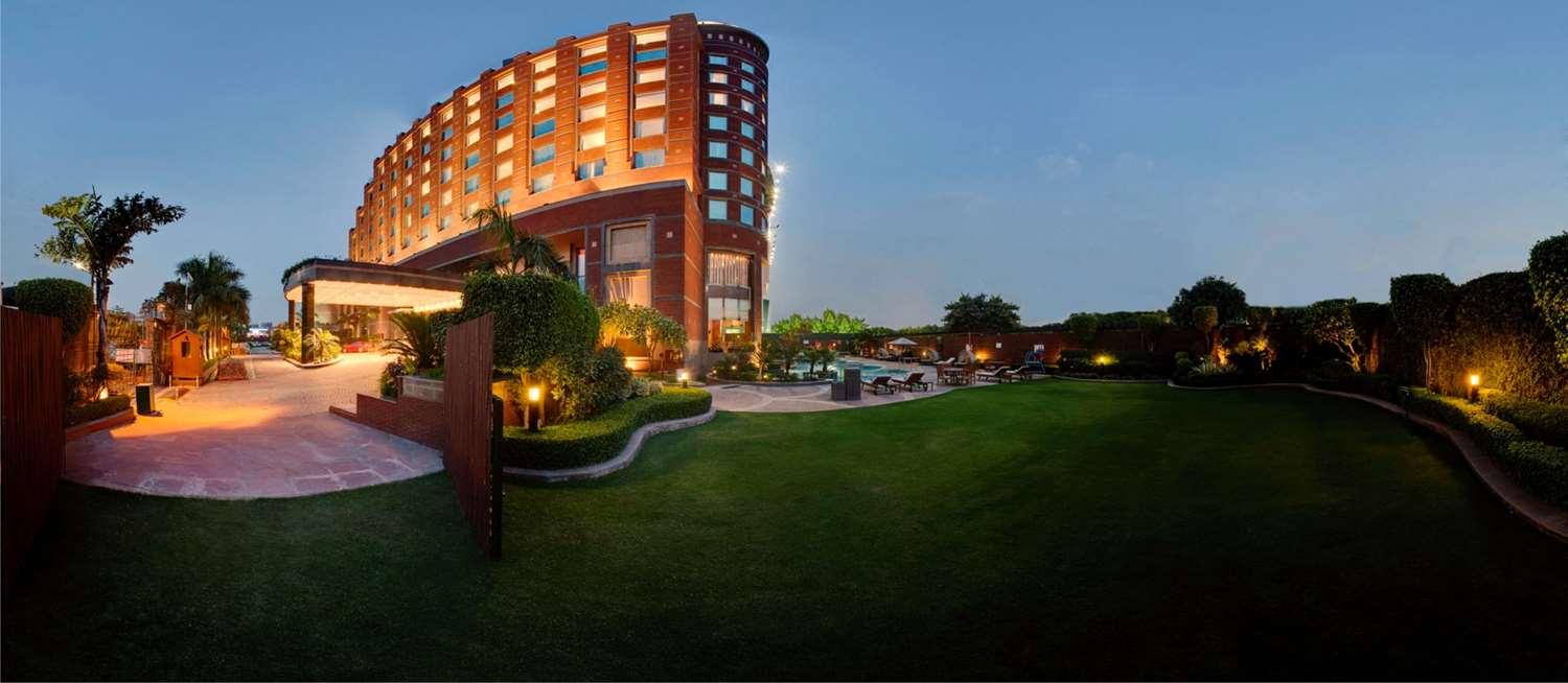 Radisson Blu Hotel Noida in Noida, IN