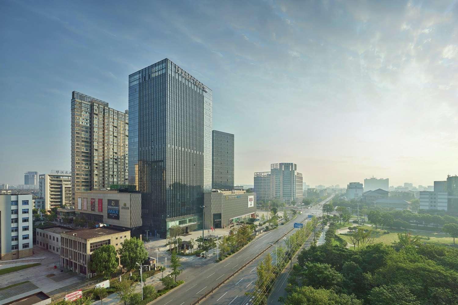 DoubleTree by Hilton Yangzhou in Yangzhou, CN