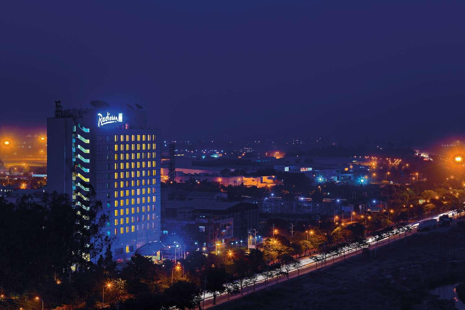 Radisson Blu Hotel Greater Noida in Noida, IN