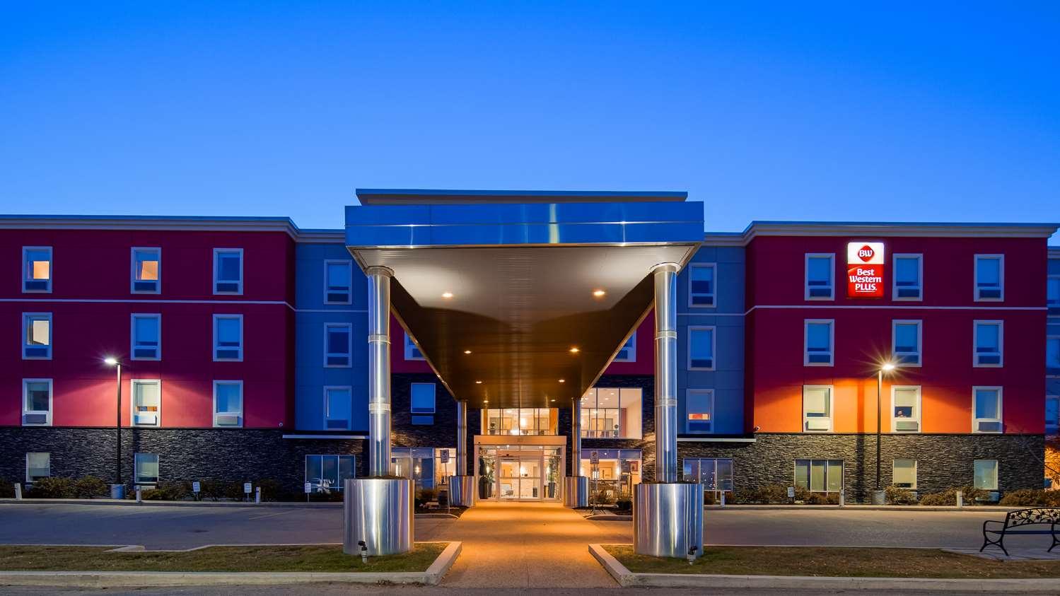 Best Western Plus Saskatoon Airport Inn and Suites in Saskatoon, SK