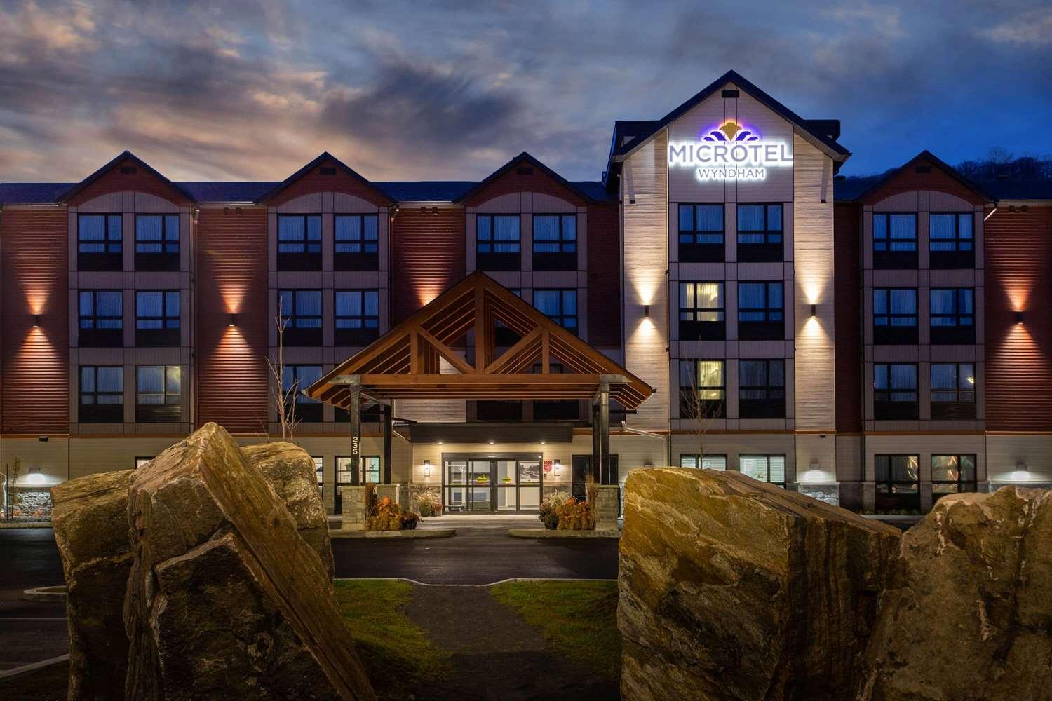 Microtel Inn & Suites by Wyndham Mont Tremblant in Mont-Tremblant, QC