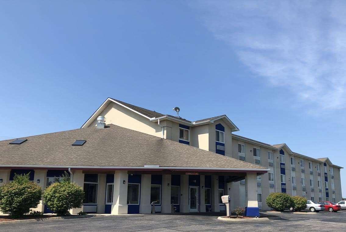 Days Inn by Wyndham Batavia Ohio in Batavia, OH