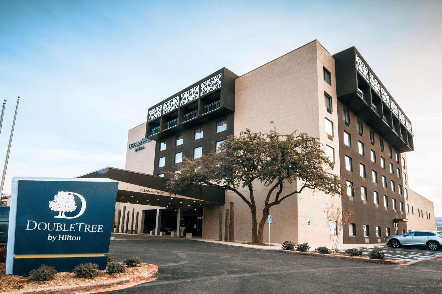 DoubleTree by Hilton Lubbock University Area in Lubbock, TX