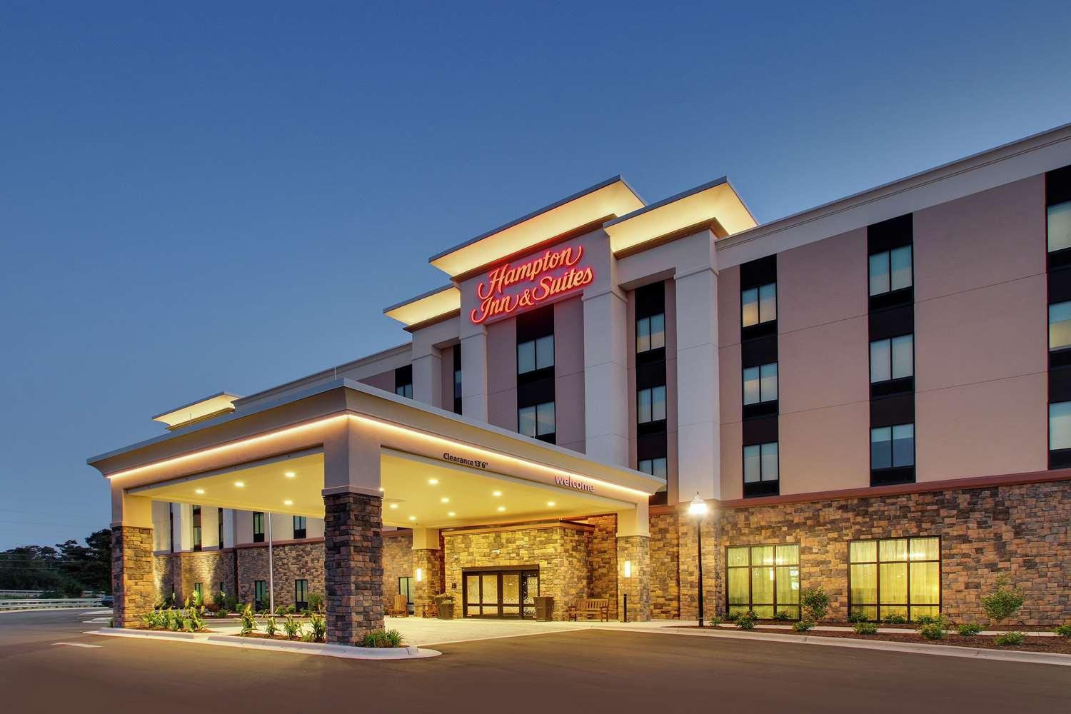 Hampton Inn & Suites Southport in Southport, NC