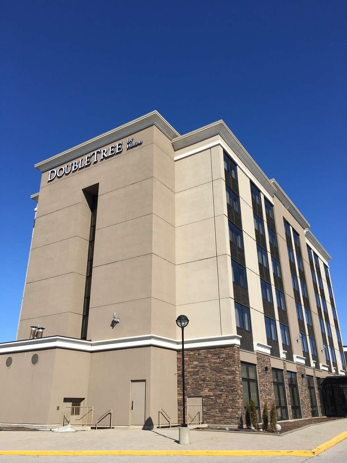 DoubleTree by Hilton Kitchener in Kitchener, ON