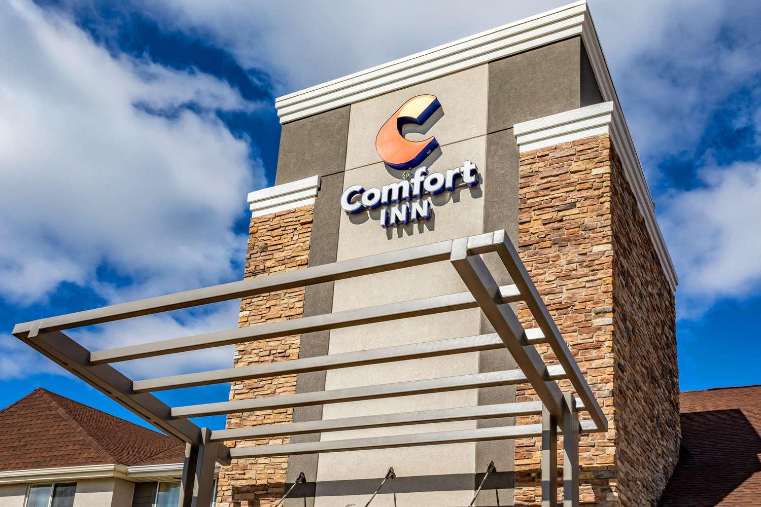 Comfort Inn in Waukesha, WI