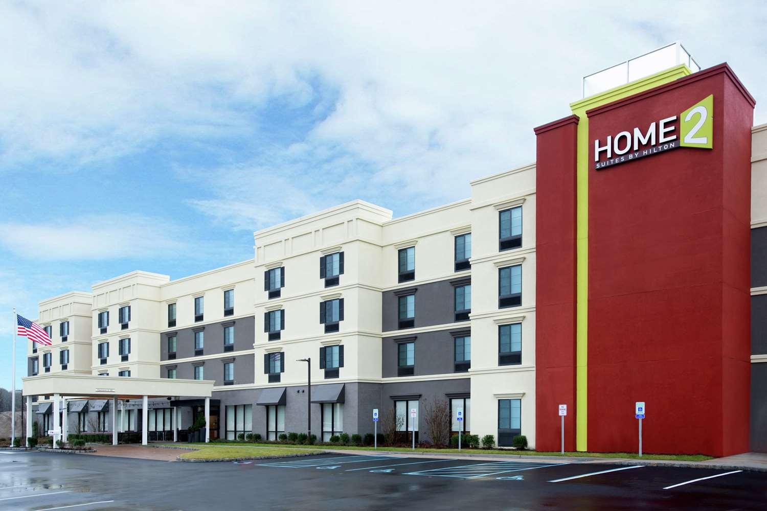 Home2 Suites by Hilton Long Island Brookhaven in Yaphank, NY