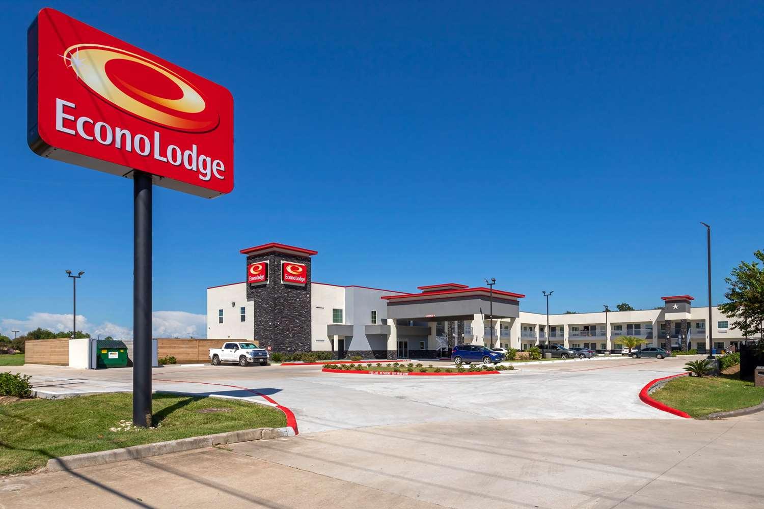 Econo Lodge Houston in Houston, TX