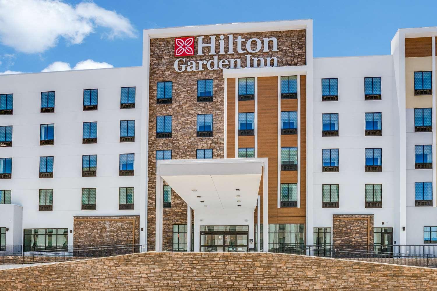 Hilton Garden Inn North Dallas Central Expy image
