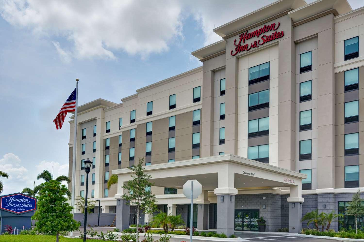 Hampton Inn & Suites Tampa Riverview Brandon image