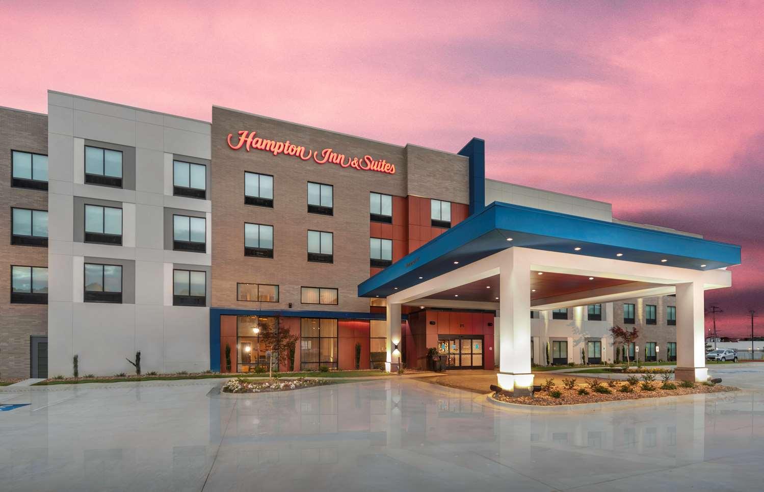 Hampton Inn & Suites Conway in Conway, AR