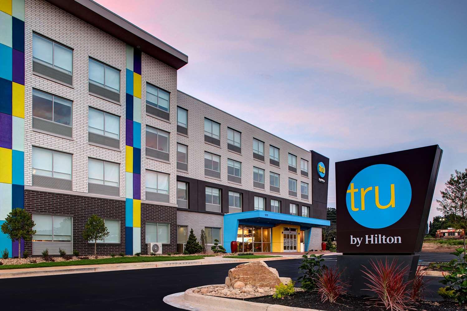Tru by Hilton Lithia Springs in Lithia Springs, GA