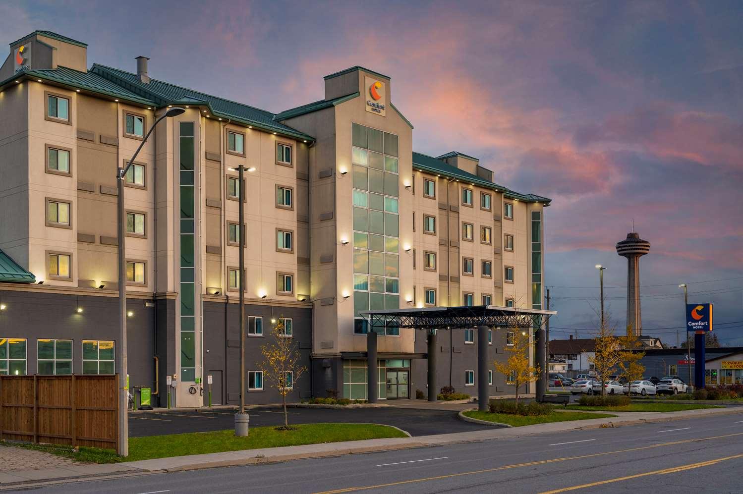 Comfort Hotel - Niagara Falls in Niagara Falls, ON