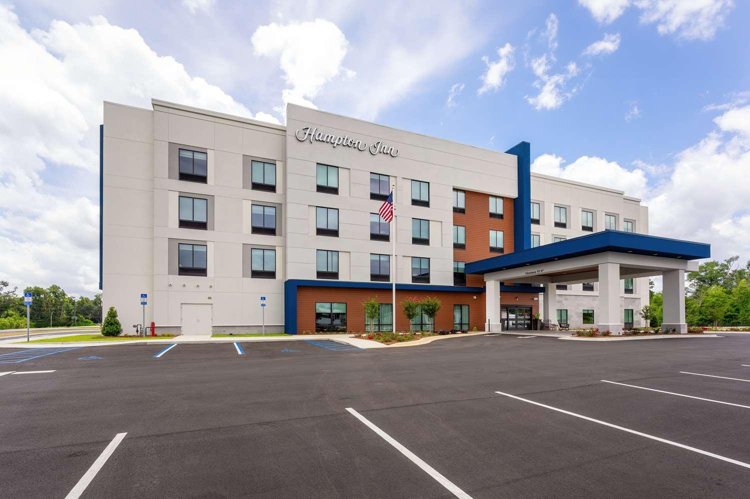 Hampton Inn Marianna I-10 in Marianna, FL