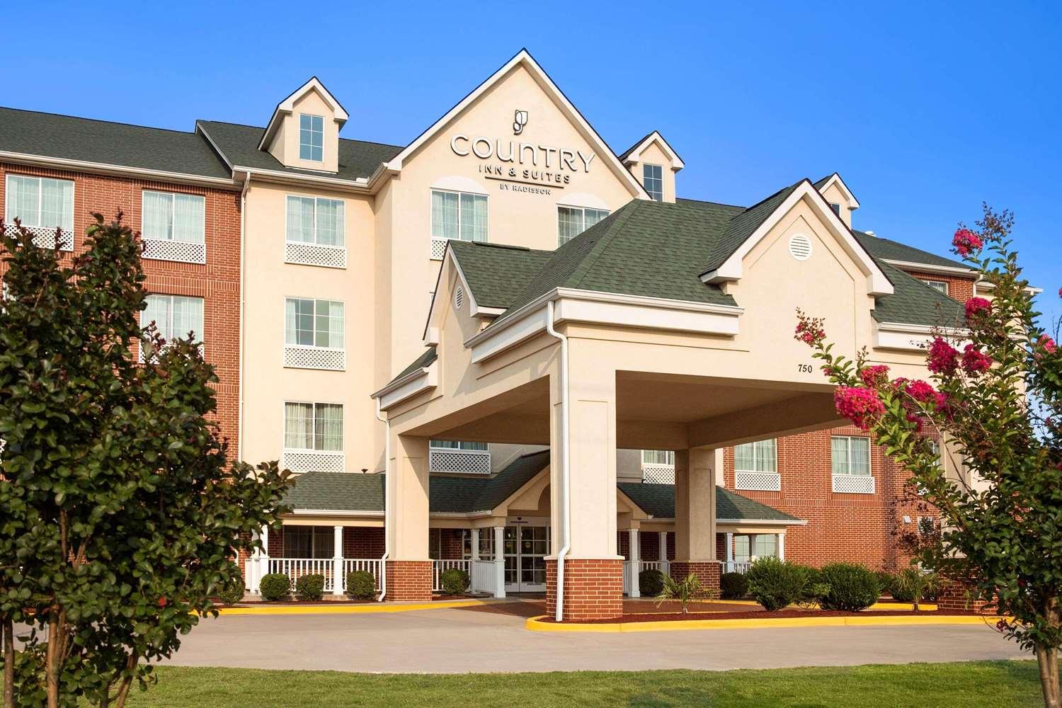 Country Inn & Suites By Radisson, Conway, AR in Conway, AR