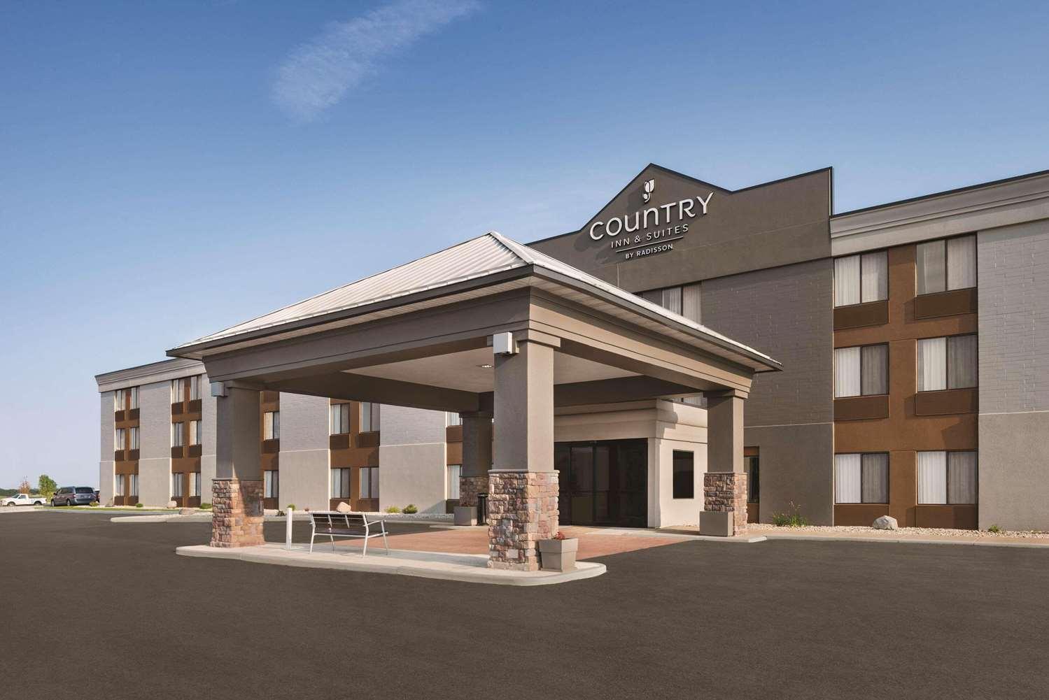 Country Inn & Suites By Radisson, Mt Pleasant-Racine West in Sturtevant, WI