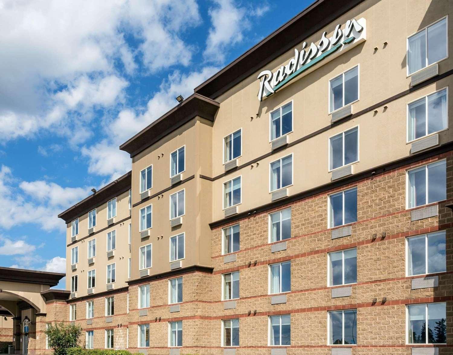 Radisson Hotel & Suites Fort McMurray in Fort McMurray, AB