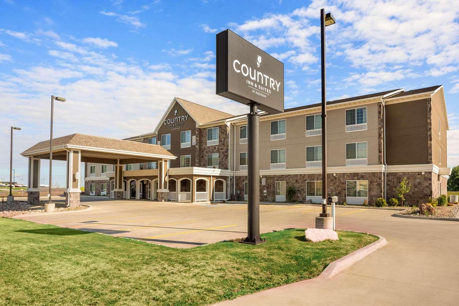 Country Inn & Suites By Radisson Minot, ND in Minot, ND