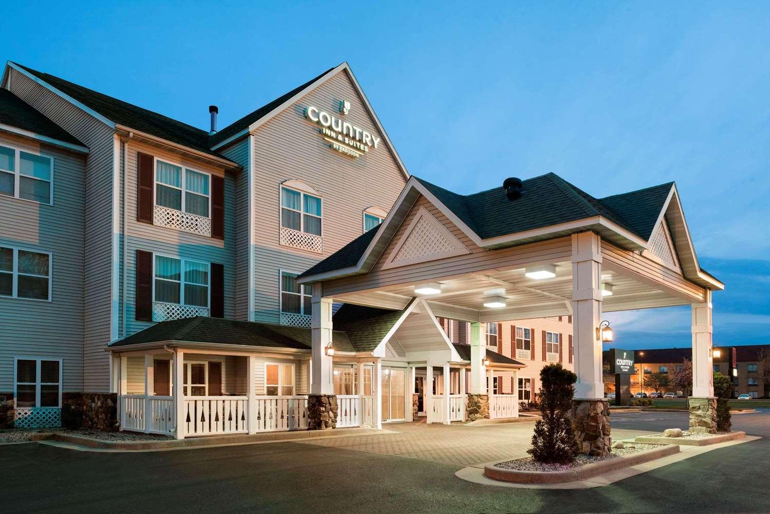 Country Inn & Suites By Radisson Stevens Point in Stevens Point, WI