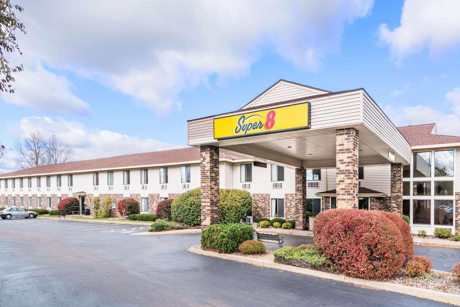 Super 8 by Wyndham Wausau in Wausau, WI