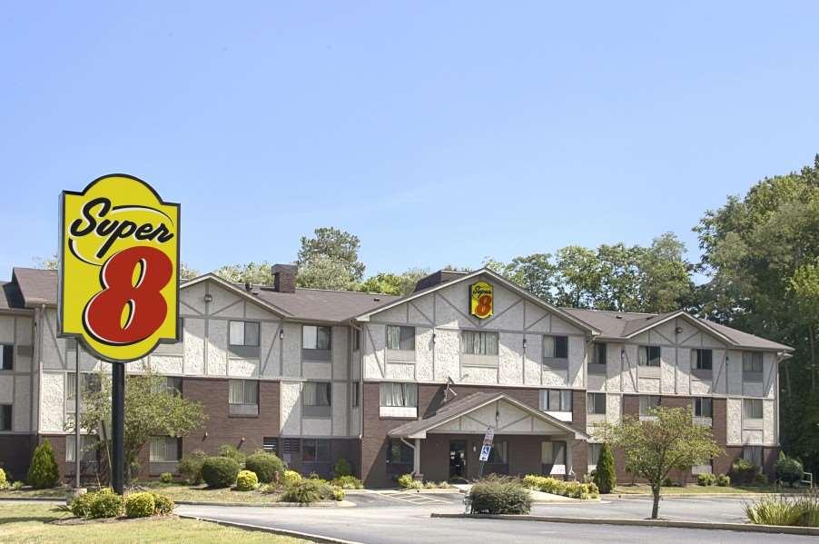 Super 8 by Wyndham Richmond/Chamberlayne Rd in Richmond, VA