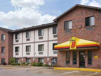 Super 8 by Wyndham Omaha/West Dodge in Omaha, NE