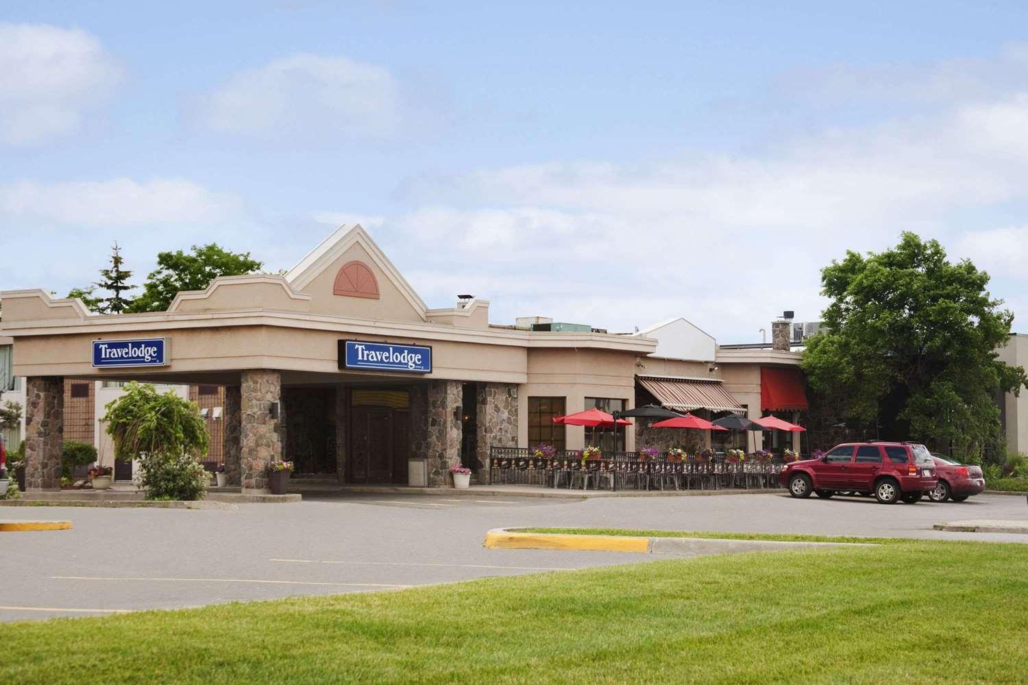 Travelodge by Wyndham Cambridge - Waterloo in Cambridge, ON