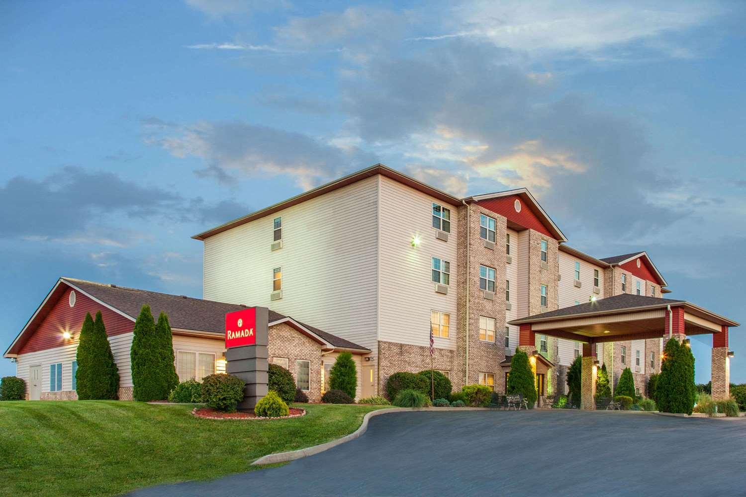 Ramada by Wyndham Sparta/At Speedway in Sparta, KY