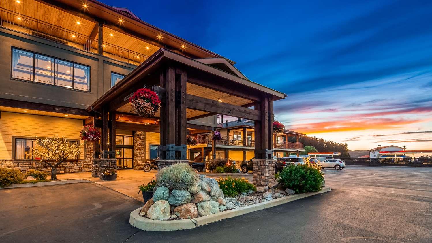 Best Western Plus Flathead Lake Inn and Suites in Kalispell, MT